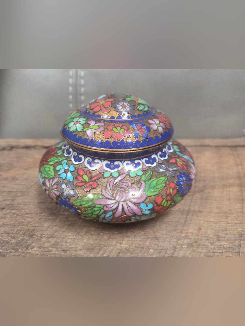 Vintage Chinese Cloisonné Flat Top Lidded Jar - Floral Enamel Trinket Box 1Q